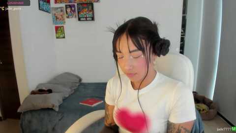 jade7777 @ myfreecams on 20231019