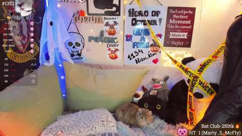 lil_nika @ myfreecams on 20231019