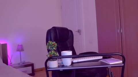 lorettelorena @ myfreecams on 20231019