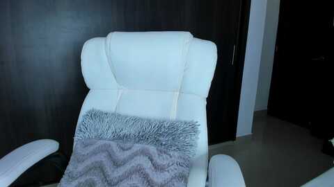 martina_brown @ myfreecams on 20231019