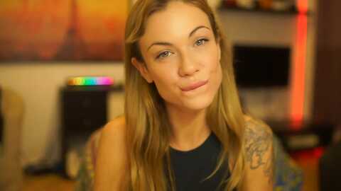 missswissh @ myfreecams on 20231019