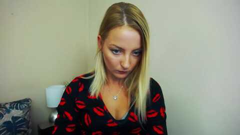 nataliekiss @ myfreecams on 20231019