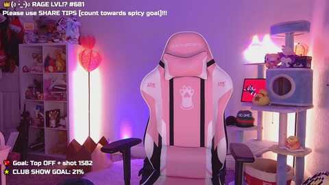 nekobeanxo @ myfreecams on 20231019