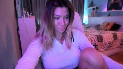 nickyblein @ myfreecams on 20231019