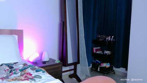 ninajoyy @ myfreecams on 20231019