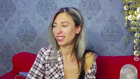 poxyvibe @ myfreecams on 20231019