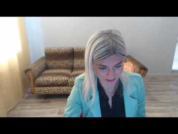 sexybeatriice @ myfreecams on 20231019