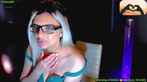 sunnyqueen @ myfreecams on 20231019