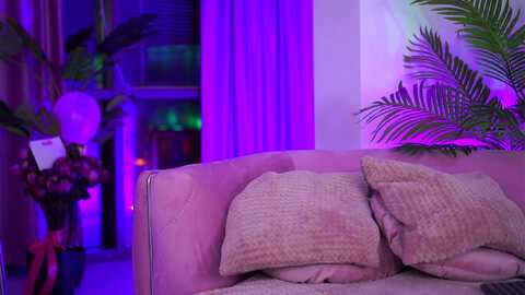 zennyrosse @ myfreecams on 20231019