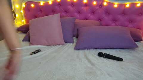 arianapetite @ myfreecams on 20231020