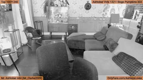 ashleyylovee @ myfreecams on 20231020