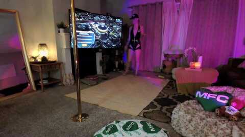 avamonroe_ @ myfreecams on 20231020