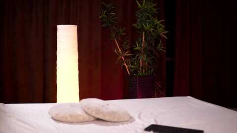 coca_loka @ myfreecams on 20231020