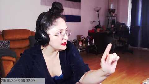 imperatrizas @ myfreecams on 20231020