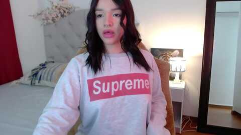 kiararose22 @ myfreecams on 20231020