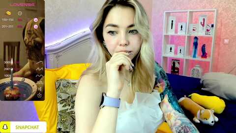 lillimoore_ @ myfreecams on 20231020