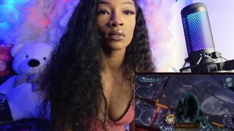 niviawolfe @ myfreecams on 20231020