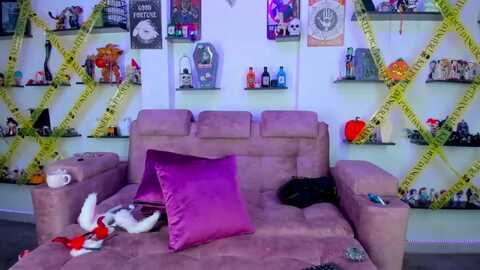 winnyvell @ myfreecams on 20231020