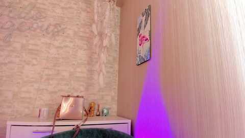 alison_torres @ myfreecams on 20231021