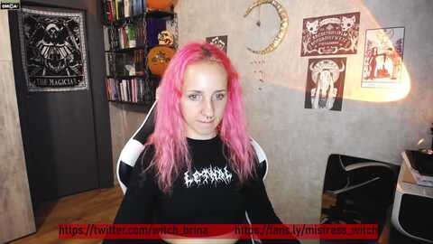 brina_witch @ myfreecams on 20231021