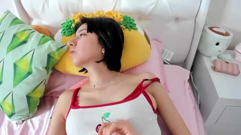 cherrycute666 @ myfreecams on 20231021