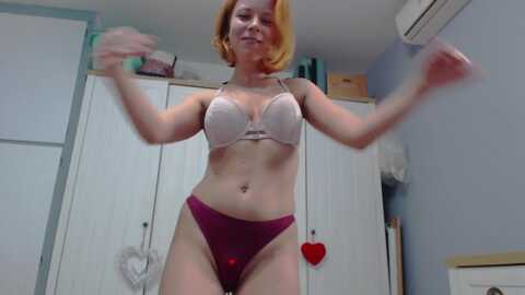 cynthiarae @ myfreecams on 20231021