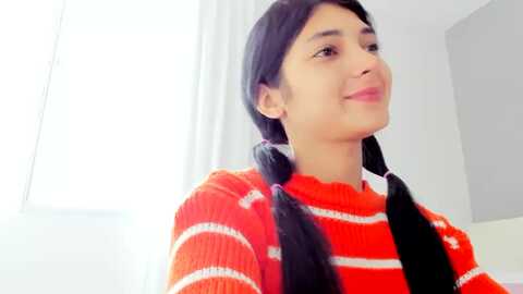 emmily_ @ myfreecams on 20231021