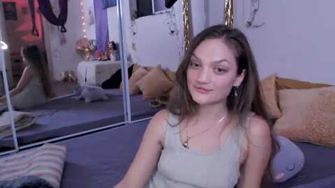 goldiefawn @ myfreecams on 20231021