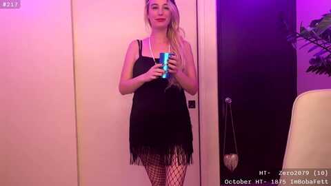 janeallday @ myfreecams on 20231021