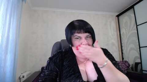 juicylady_69 @ myfreecams on 20231021