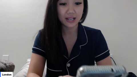 londontipton @ myfreecams on 20231021