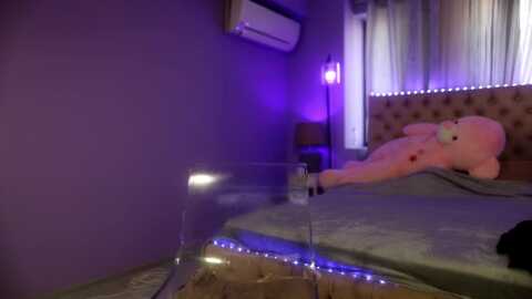 mandypeas @ myfreecams on 20231021