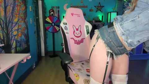 maplemaya @ myfreecams on 20231021