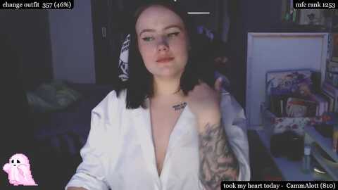 roomofghosts @ myfreecams on 20231021