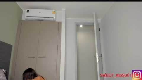 soficlimbing @ myfreecams on 20231022