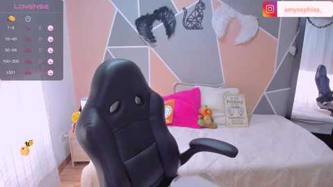 amy_sophia_ @ myfreecams on 20231023