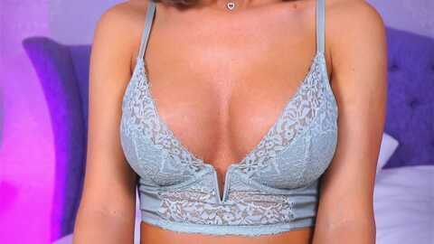 arya_lopez @ myfreecams on 20231023