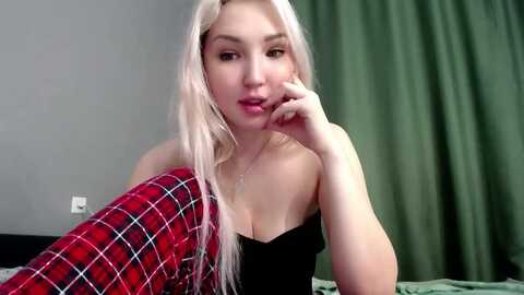ashley_cutie_ @ myfreecams on 20231023