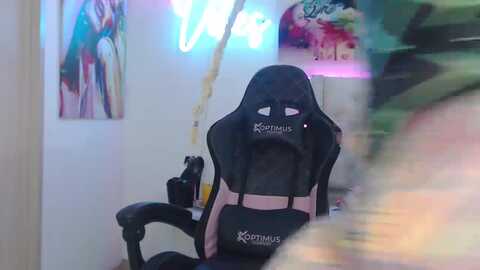 aurabonnet @ myfreecams on 20231023