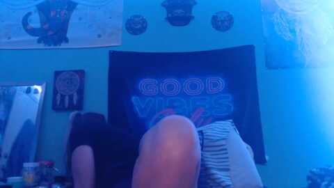 autumnenvy @ myfreecams on 20231023