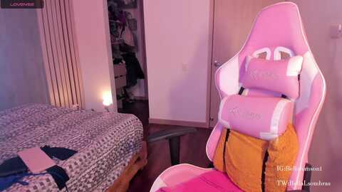 bellahanson @ myfreecams on 20231023