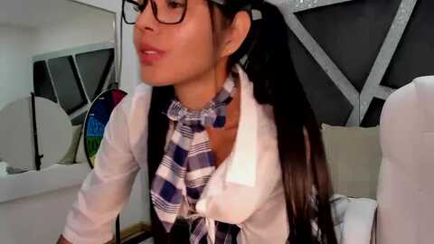 brendabuiles @ myfreecams on 20231023