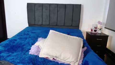 daniela1_love @ myfreecams on 20231023