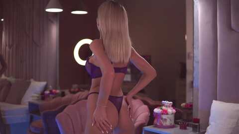 esmeainsley @ myfreecams on 20231023