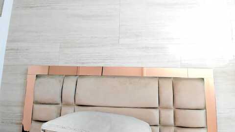 isabel_01 @ myfreecams on 20231023