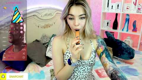 lillimoore_ @ myfreecams on 20231023