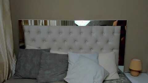 lollapixie @ myfreecams on 20231023