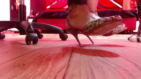 magikgoddess @ myfreecams on 20231023