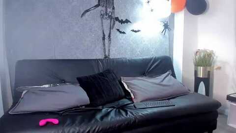 miabrookee @ myfreecams on 20231023