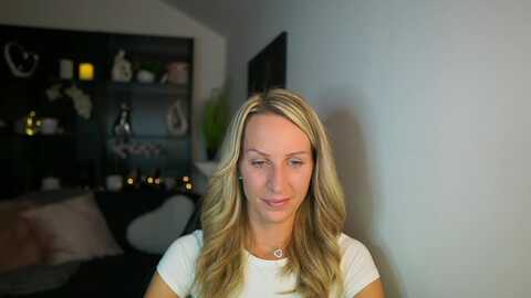 nikki__sexx__ @ myfreecams on 20231023